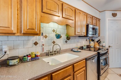 You don't want to miss this charming 2bd 1.5ba townhouse condo - photo 11