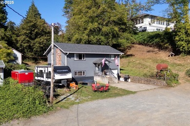 Nehalem River Home For Sale in Nehalem Oregon