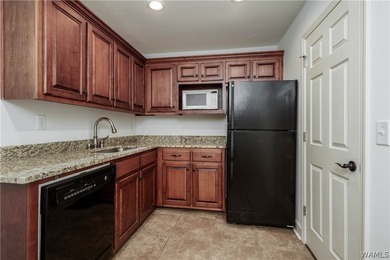 CENTRALLY LOCATED TO THE UNIVERSITY AND DOWNTOWN. OFFICE - photo 11