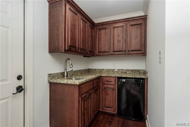 CENTRALLY LOCATED TO THE UNIVERSITY AND DOWNTOWN. OFFICE - photo 30