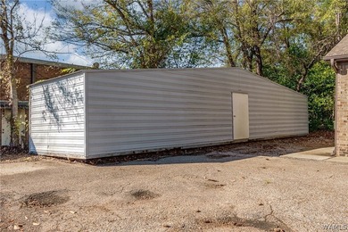 CENTRALLY LOCATED TO THE UNIVERSITY AND DOWNTOWN. OFFICE - photo 36