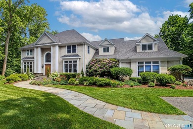 For those who enjoy entertaining and privacy, this 4.3 acre - photo 2