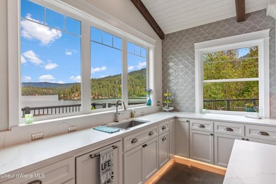 Experience life at the water's edge on one of Hayden Lake's most - photo 11