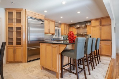 Exceptional waterfront living on Lake Hamilton! This beautifully - photo 11
