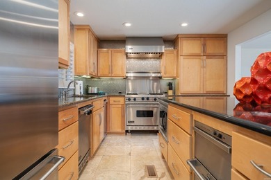 Exceptional waterfront living on Lake Hamilton! This beautifully - photo 12