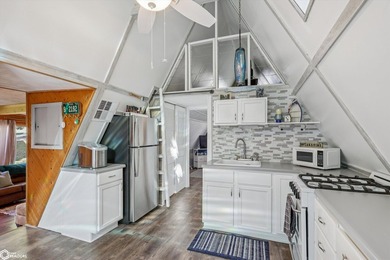 Just bring your suitcase! This fully furnished, turnkey - photo 12