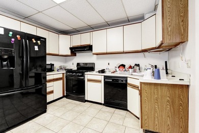 Short Sale Opportunity awaits! This 1,432 sq. ft. semi-detached - photo 13