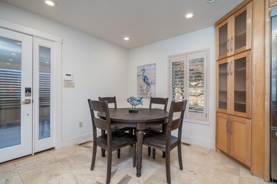 Exceptional waterfront living on Lake Hamilton! This beautifully - photo 14