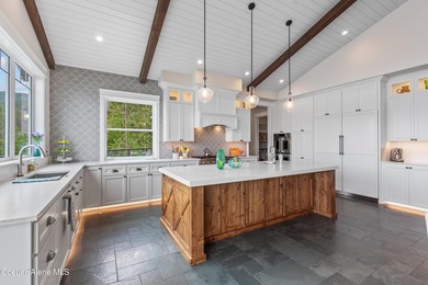 Experience life at the water's edge on one of Hayden Lake's most - photo 19