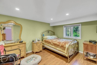 Soundfront! This rare waterfront offering is set on 3.4 bucolic - photo 21