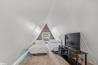 Just bring your suitcase! This fully furnished, turnkey - photo 22