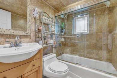 Soundfront! This rare waterfront offering is set on 3.4 bucolic - photo 22
