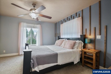 Open House Jan 25, 1 to 3.Welcome home to Creekside!  Great home