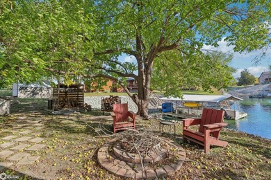 Just bring your suitcase! This fully furnished, turnkey - photo 25