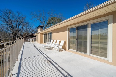 Exceptional waterfront living on Lake Hamilton! This beautifully - photo 26