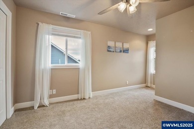 Open House Jan 25, 1 to 3.Welcome home to Creekside!  Great home