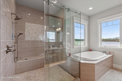 Experience life at the water's edge on one of Hayden Lake's most - photo 31