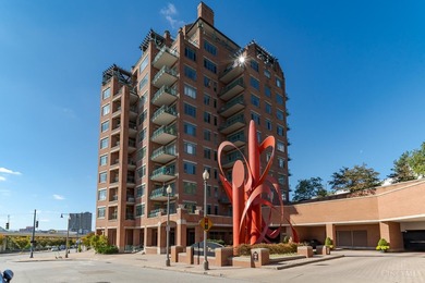 Lake Condo For Sale in Cincinnati, Ohio