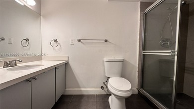 Rare, oversized split-plan residence on the 14th floor at the - photo 31