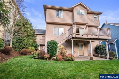 Open House Jan 25, 1 to 3.Welcome home to Creekside!  Great home