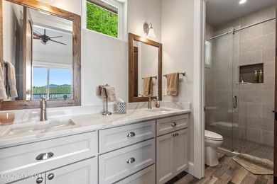 Experience life at the water's edge on one of Hayden Lake's most - photo 35
