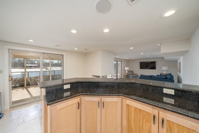 Exceptional waterfront living on Lake Hamilton! This beautifully - photo 35