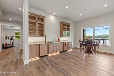 Experience life at the water's edge on one of Hayden Lake's most - photo 43