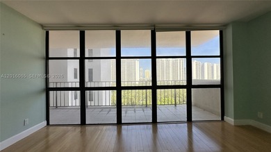 Rare, oversized split-plan residence on the 14th floor at the - photo 44