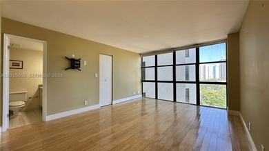 Rare, oversized split-plan residence on the 14th floor at the - photo 47