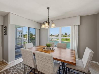 SUPER CLOSE TO THE BEACH! DOCK! 3 BEDROOMS! Beautifully - photo 5