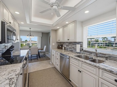 SUPER CLOSE TO THE BEACH! DOCK! 3 BEDROOMS! Beautifully - photo 7