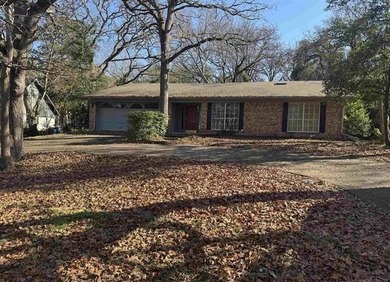 Hideaway Lake Home For Sale in Hideaway Texas