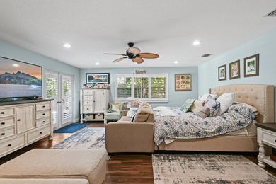 Located in one of the more desirable areas in all of North Palm - photo 20