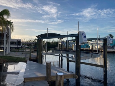 This is your chance to grab a direct Gulf access vacant lot - photo 4