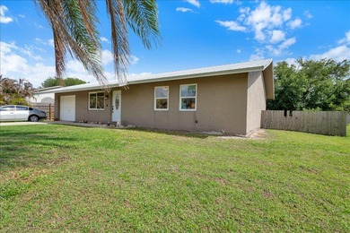 This beautiful CBS home features a 2021 metal roof, spacious - photo 46