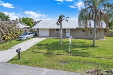This beautiful CBS home features a 2021 metal roof, spacious - photo 49