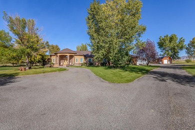 (private lake, pond, creek) Home For Sale in Grand Junction Colorado