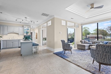 Experience unmatched downtown Lake Geneva living in this - photo 4