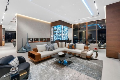 Unparalleled luxury new construction on 100' of prime - photo 11