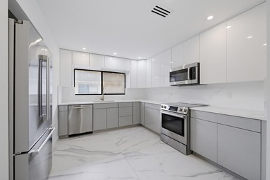 (private lake, pond, coastal) Condo Active Under Contract in Delray Beach Florida