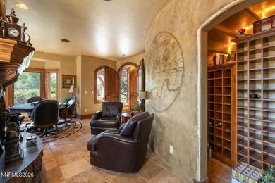 Offered for the first time in decades, this extraordinary custom - photo 15