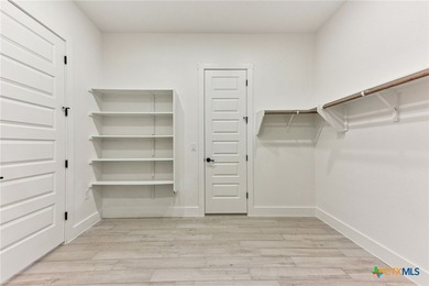 Auburn Plan with upgraded kitchen, quartz countertops, dry bar - photo 35