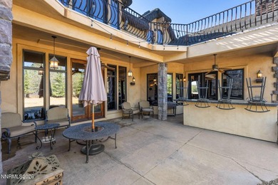 Offered for the first time in decades, this extraordinary custom - photo 42