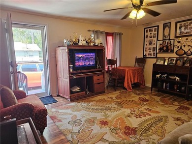 MAJOR PRICE IMPROVEMENT! GREAT INVESTMENT PROPERTY!! This - photo 8