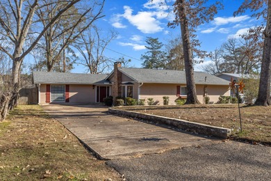 Lake Gladewater Home For Sale in Gladewater Texas