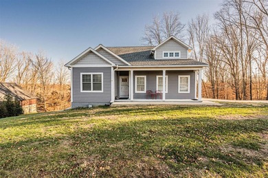 Barren River Lake Home For Sale in Lucas Kentucky