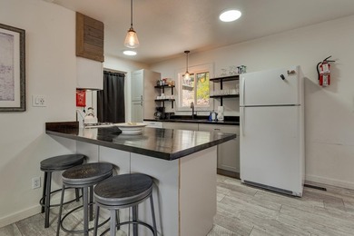 Great location in Tahoe City! Property is currently being - photo 4