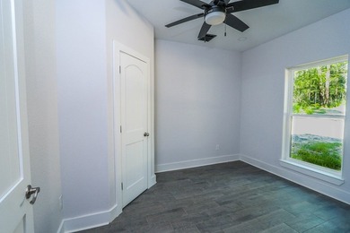 PRIVACY, CONVENIENCE AND CLASS - ALL IN ONE SPOT! Welcome to - photo 16
