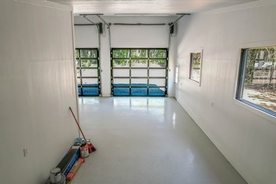 PRIVACY, CONVENIENCE AND CLASS - ALL IN ONE SPOT! Welcome to - photo 21