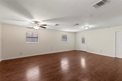 This exceptional property offers a rare three-in-one - photo 22